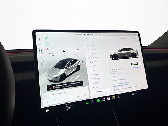 Tesla Model Y 25 of 30