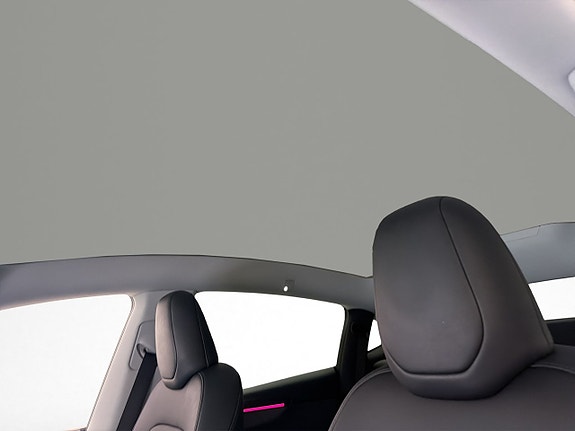 Tesla Model Y 11 of 30