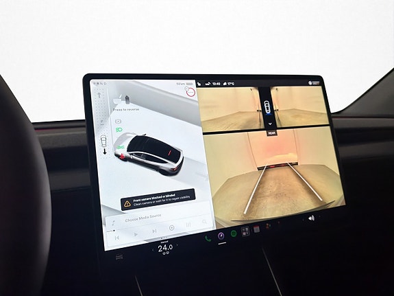 Tesla Model Y 19 of 30