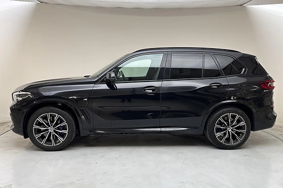 BMW X5 3 of 10
