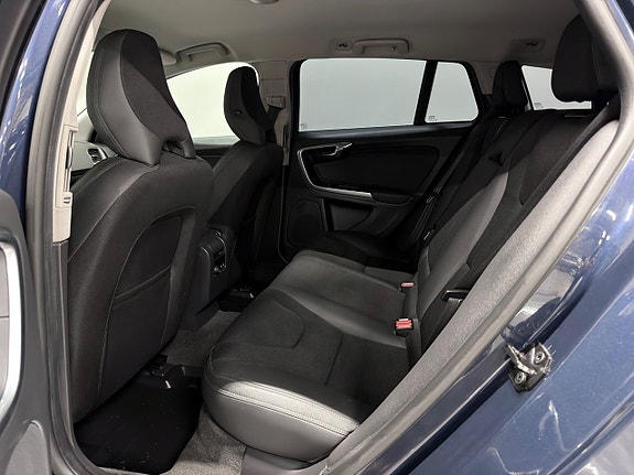 Volvo V60 23 of 25