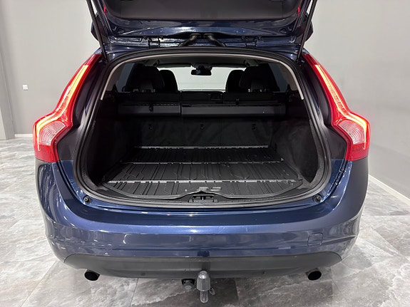 Volvo V60 25 of 25