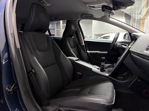 Volvo V60 21 of 25
