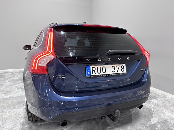 Volvo V60 6 of 25