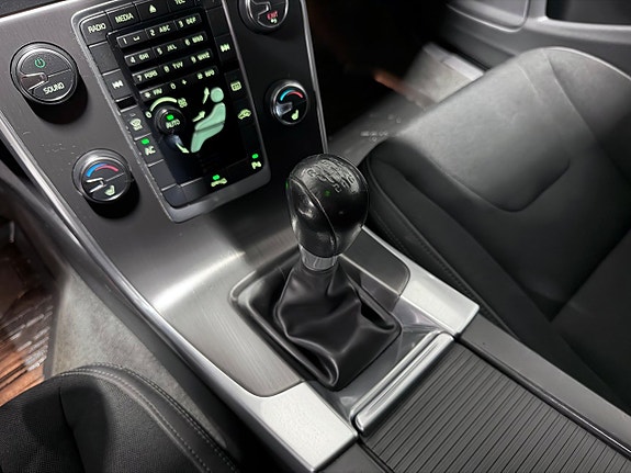 Volvo V60 17 of 25