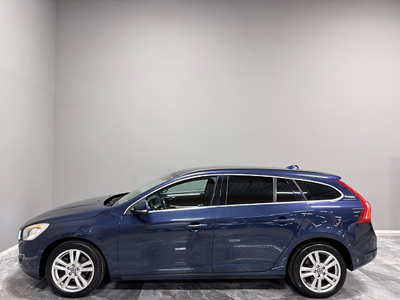 Volvo V60 4 of 25