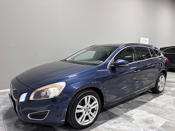 Volvo V60 3 of 25