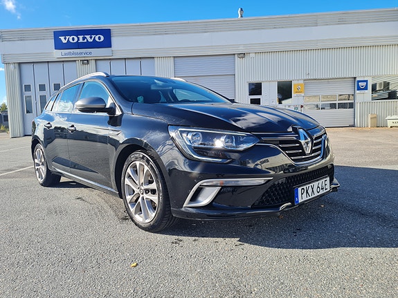 Renault Megane IV 4 of 6