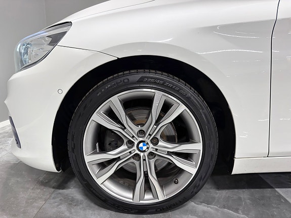 BMW 218d 11 of 30