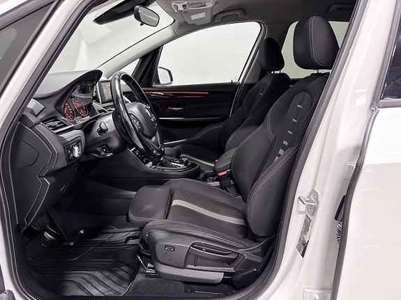 BMW 218d 13 of 30