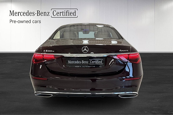 Mercedes-Benz S580 e 7 of 20
