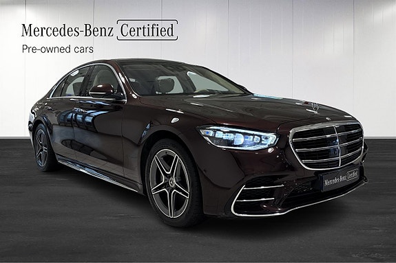 Mercedes-Benz S580 e 3 of 20