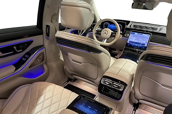 Mercedes-Benz S580 e 18 of 20