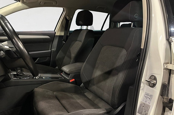 Volkswagen Passat 3 of 17