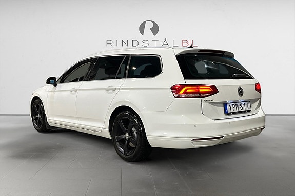Volkswagen Passat 5 of 17