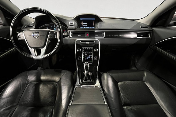 Volvo V70 11 of 17