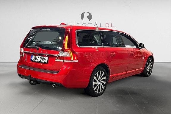 Volvo V70 7 of 17