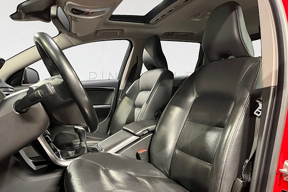 Volvo V70 3 of 17