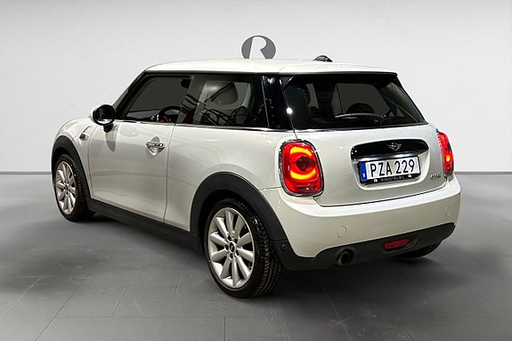 MINI Cooper 5 of 17