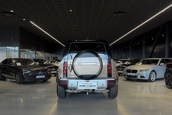 Land Rover Defender 90 6 of 15