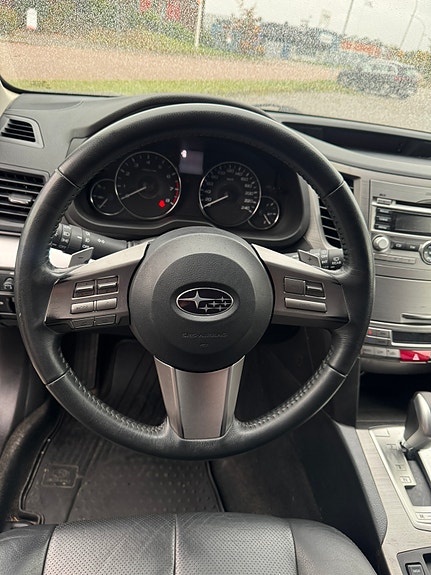 Subaru Outback 14 of 17