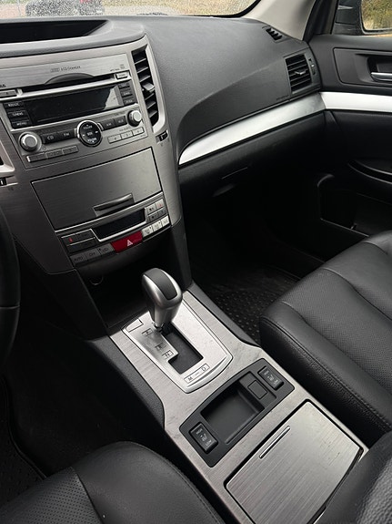 Subaru Outback 13 of 17