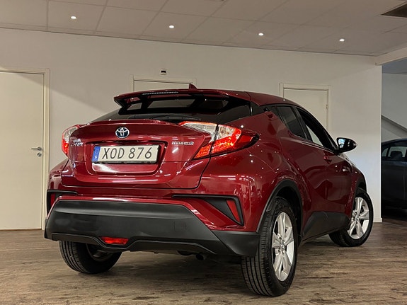 Toyota C-HR 10 of 29