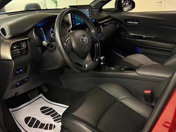 Toyota C-HR 15 of 29