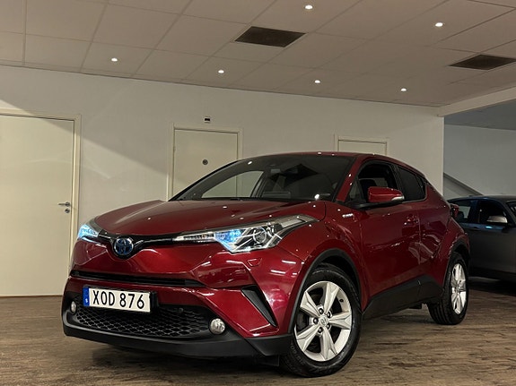 Toyota C-HR 3 of 29
