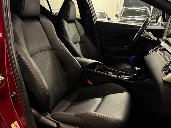 Toyota C-HR 23 of 29