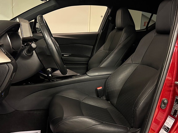 Toyota C-HR 17 of 29