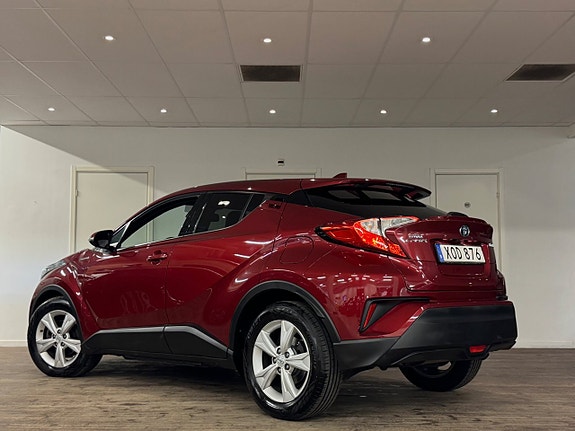 Toyota C-HR 13 of 29