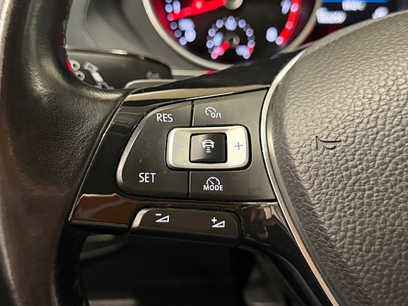 Volkswagen Tiguan 17 of 28