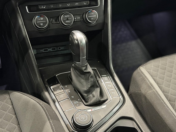 Volkswagen Tiguan 19 of 28