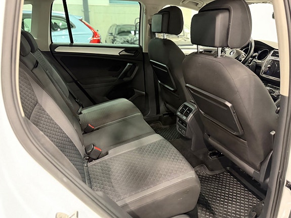 Volkswagen Tiguan 25 of 28