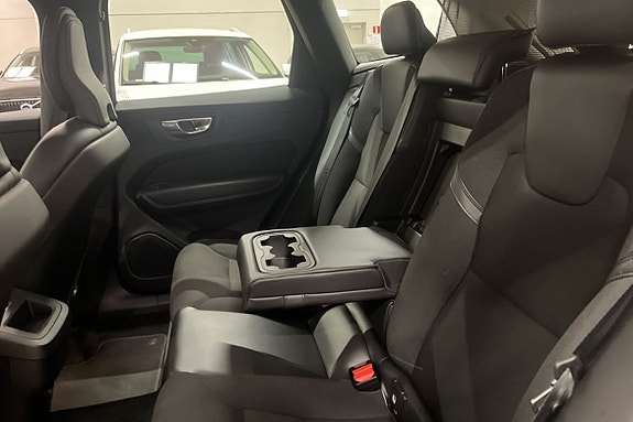 Volvo XC60 11 of 23