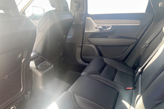 Volvo V90 8 of 9