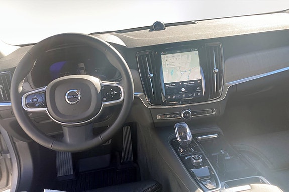 Volvo V90 4 of 9