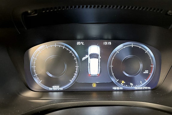 Volvo V60 Cross Country 8 of 10