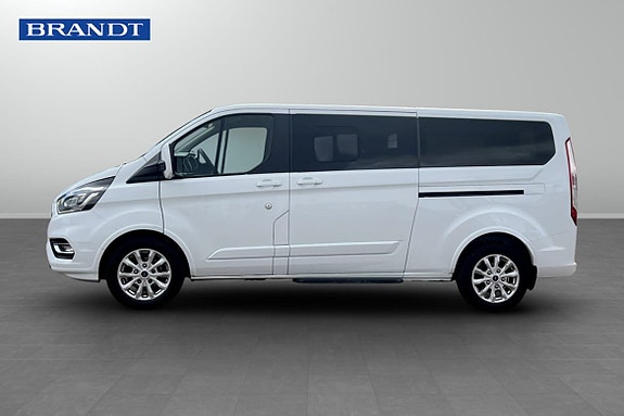 Ford Custom Tourneo 3 of 8