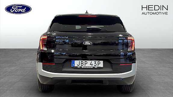 Ford Explorer 7 of 18