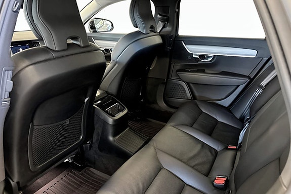 Volvo V90 8 of 9