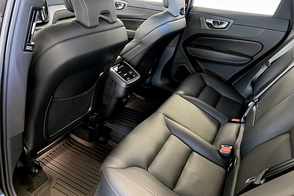 Volvo XC60 8 of 9