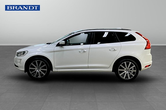 Volvo XC60 6 of 12