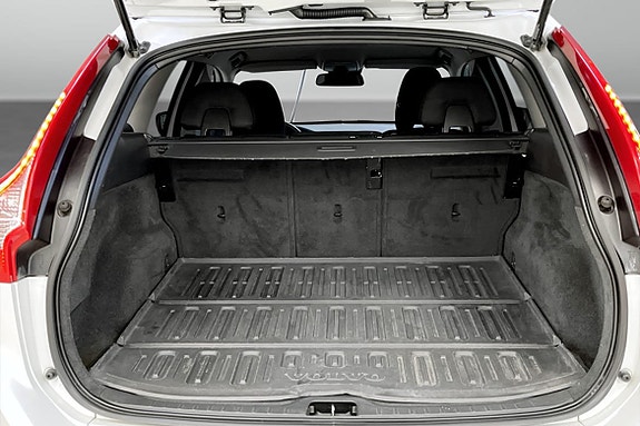Volvo XC60 12 of 12