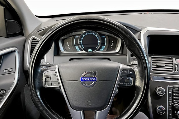 Volvo XC60 10 of 12