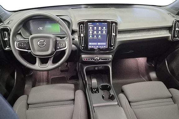 Volvo EX40 10 of 22