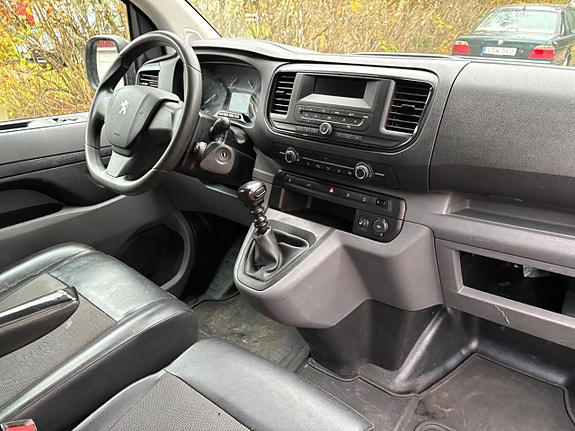 Peugeot Expert 8 of 12