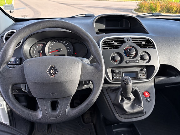 Renault Kangoo Express 19 of 26
