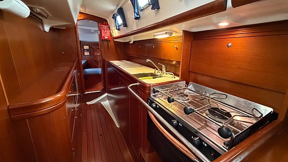 Beneteau Oceanis Clipper 42 CC 2005 Finland 9 of 12